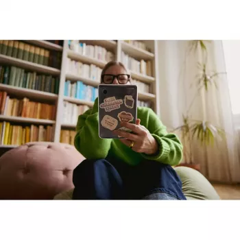 E-book reader Kobo Clara BW — 6 cali E Ink Carta, 16 GB, Wi‑Fi, Bluetooth, wodoodporny, USB‑C