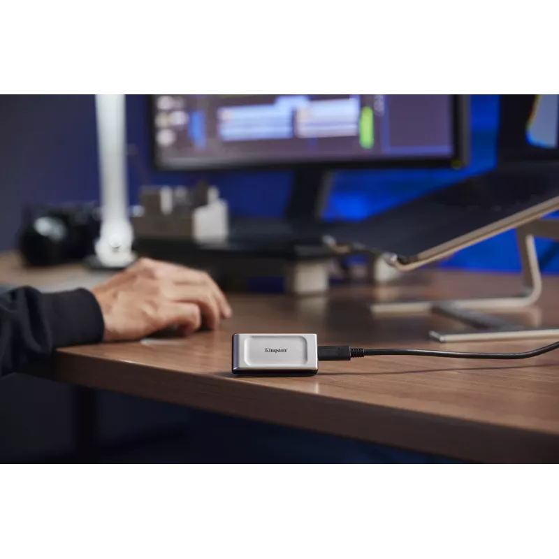 Kingston Technology 2000G PORTABLE SSD XS2000, 2 TB, USB Type-C, 3.2 Gen 2 (3.1 Gen 2), 2000 MB/s, Czarny, Srebrny