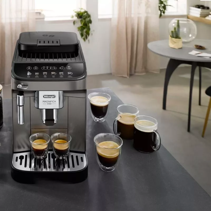 Ekspres do kawy De’Longhi Magnifica Evo w pełni automatyczny 1,8 l