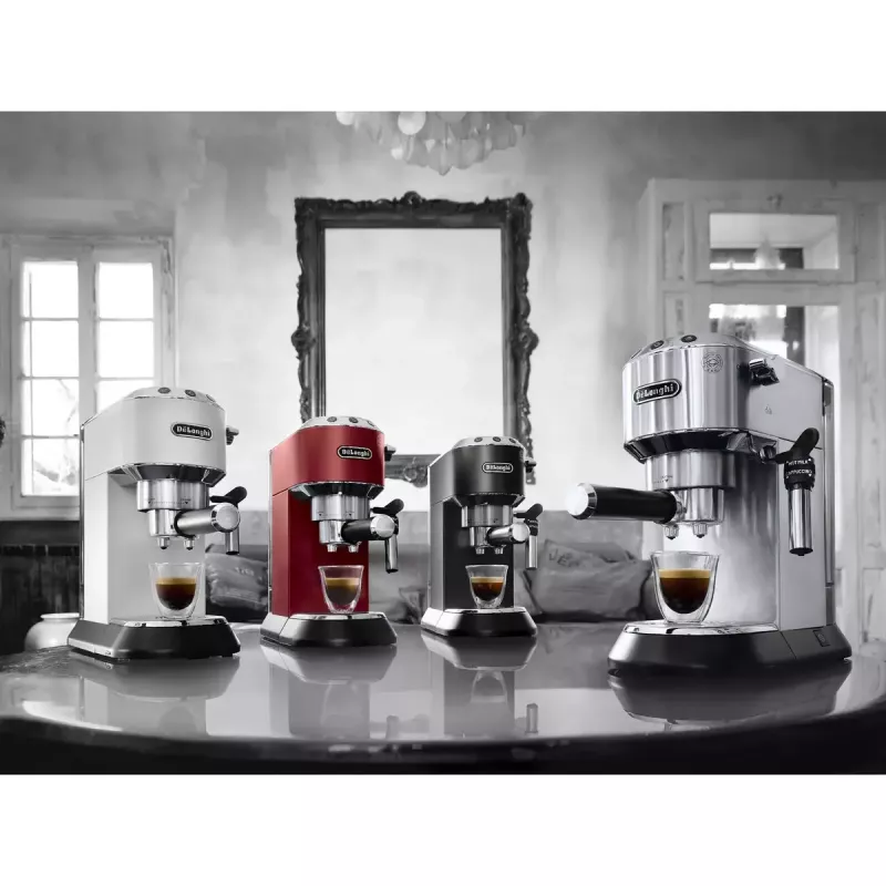Ekspres do kawy De’Longhi Dedica Style EC 685.BK, półautomatyczny, 1,1 l