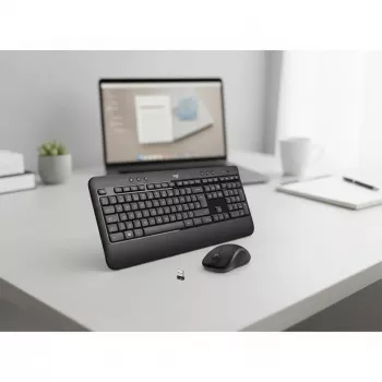 Bezprzewodowy zestaw klawiatury i myszy Logitech MK540 Advanced — pełnowymiarowa klawiatura QWERTY, odbiornik USB, układ US, ergonomiczna mysz, czarno-biały
