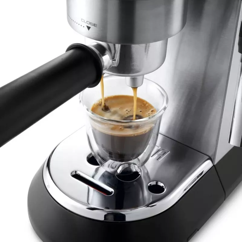 Ekspres do kawy De’Longhi Dedica Style EC685.M Półautomatyczny 1,1 L