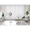 Wentylator stojący Xiaomi Mi Smart Standing Fan 2 Lite PYV4007GL — 35,6 cm 7-łopatkowy, 3 prędkości, 45 W, oscylacja 90°, regulowana wysokość 642–1000 mm, biały