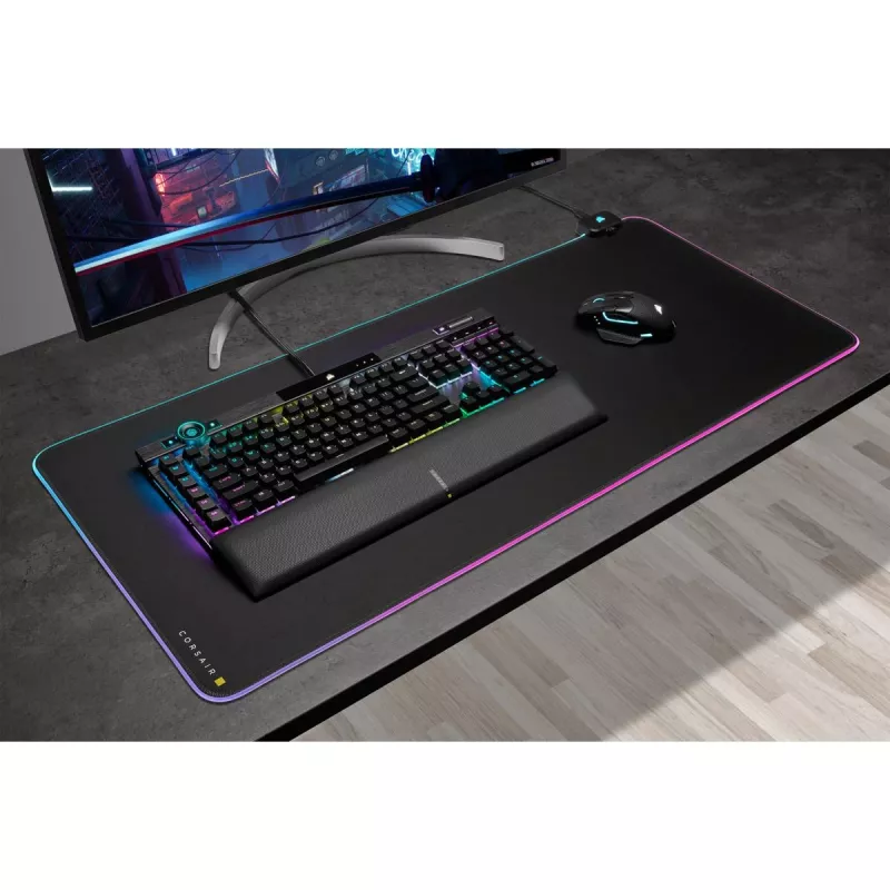 Podkładka pod mysz gamingowa CORSAIR MM700 RGB — 930×400 mm, grubość 4 mm, gumowa podstawa, podświetlenie LED zasilane przez USB, czarna