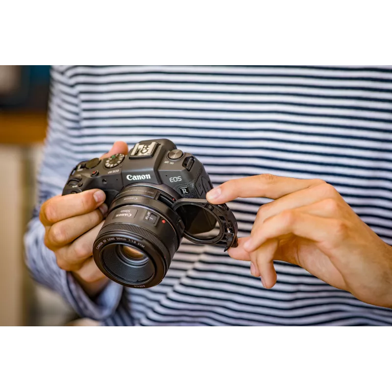 Canon EOS RP MILC Body 26,2 MP CMOS 6240 x 4160 pikseli Czarny