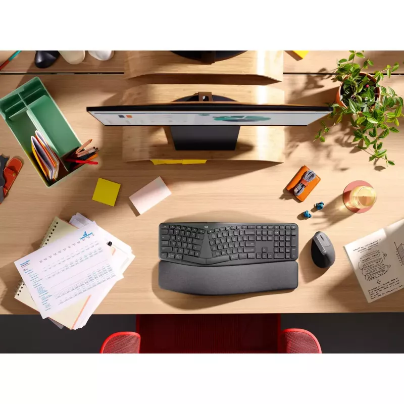 LOGITECH Ergo K860 - Bezprzewodowa dzielona klawiatura Business Graphite Qwerty Pan Nordic