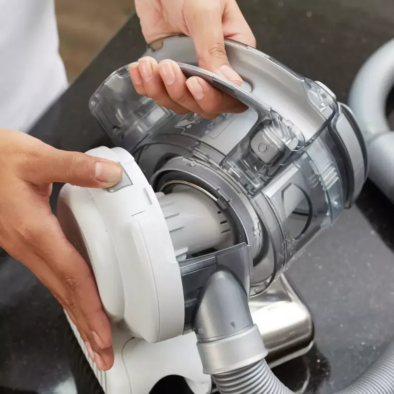 Odkurzacz ręczny Czarny & Decker PD1820L-QW — 18V Li-Ion, 1.5Ah, 0.56L bezworkowy, 15 min pracy