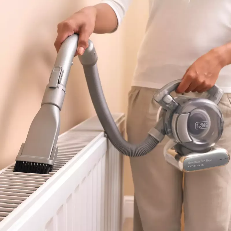 Odkurzacz ręczny Czarny & Decker PD1820L-QW — 18V Li-Ion, 1.5Ah, 0.56L bezworkowy, 15 min pracy