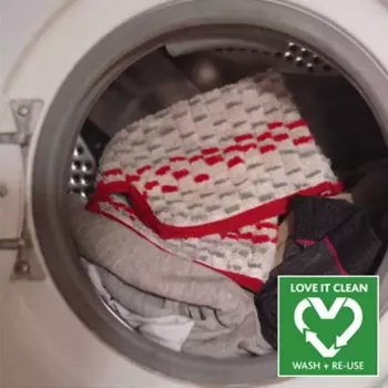Mop VILEDA Spray Max z mikrofibry, do czyszczenia na sucho i mokro — głowica z tworzywa sztucznego, zbiornik na wodę 0,6 l, antybakteryjny, biało-czerwony