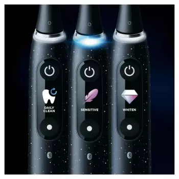 Obrotowo-oscylacyjna szczoteczka do zębów Oral-B iO Series 10 Czarny