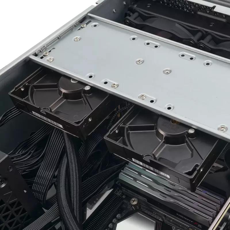 Obudowa serwerowa Silverstone SST-RM44 Tower czarna ATX 240 360mm