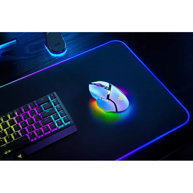 Mysz gamingowa Razer Basilisk V3 Pro — praworęczna, optyczna 30 000 DPI, RF Wireless/Bluetooth/USB-C, biała