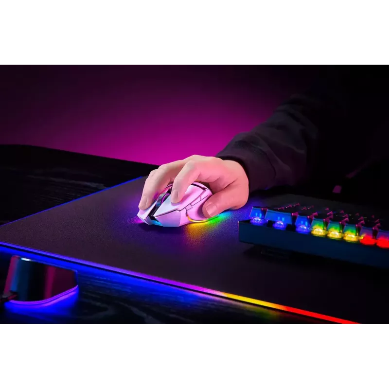 Mysz gamingowa Razer Basilisk V3 Pro — praworęczna, optyczna 30 000 DPI, RF Wireless/Bluetooth/USB-C, biała