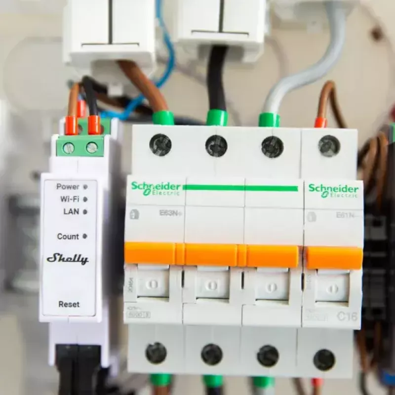 Shelly Pro 3EM miernik kosztów energii AC 120 A 50-60 Hz