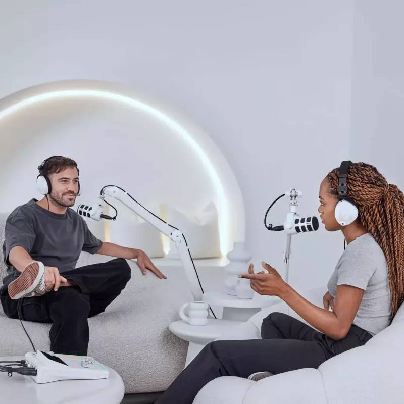 Interfejs audio Rode RodeCaster Duo biały — 2-kanałowa konsola podcastowa USB z mikserem i przedwzmacniaczami