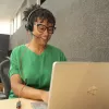 HP Poly Czarnywire 8225 Stereofoniczny zestaw słuchawkowy USB-C z certyfikatem Microsoft Teams + adapter USB-C/A