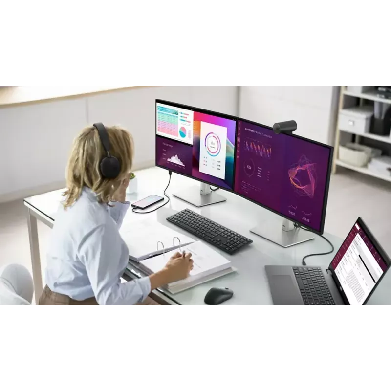 Monitor komputerowy DELL Pro Plus P2725HE 68,6 cm (27 cali) 1920 x 1080 pikseli Full HD LCD Czarny