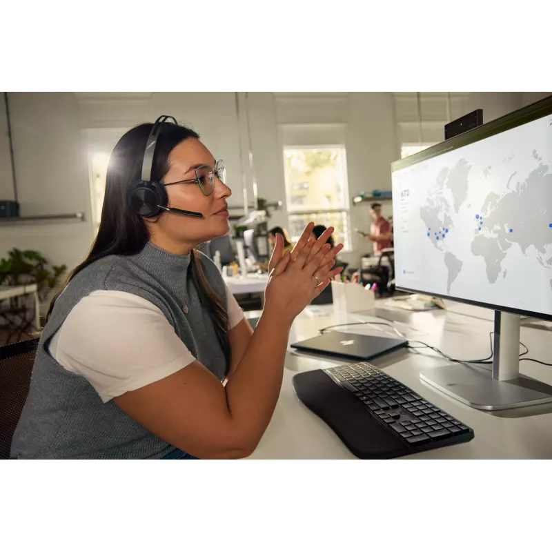 HP Poly Voyager Focus 2 Microsoft Teams Certified USB-C-C Headset +USB-C/A Adapter +Charging Stand