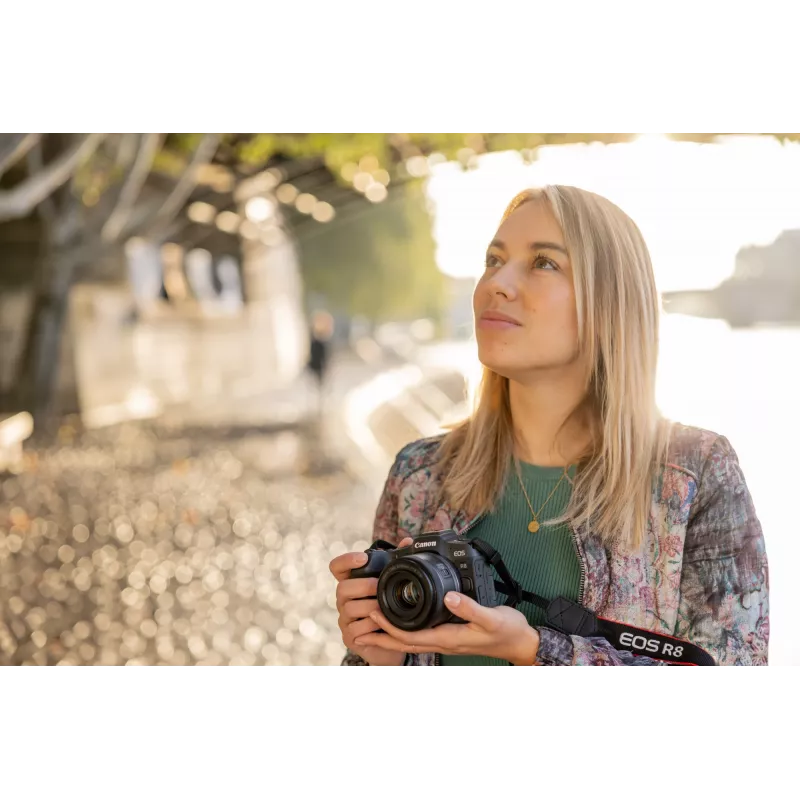 Canon EOS R8, 24.2 MP, 6000 x 4000 pikseli, CMOS, 4K Ultra HD, Ekran dotykowy, Czarny