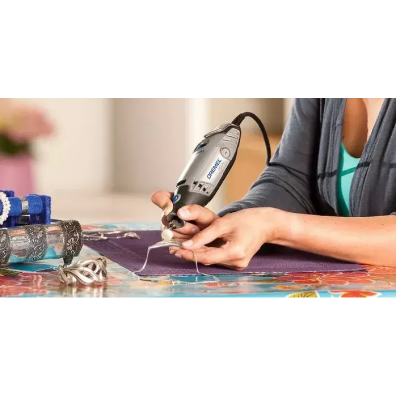 Sander Dremel 3000-1/25 EZ 130 W