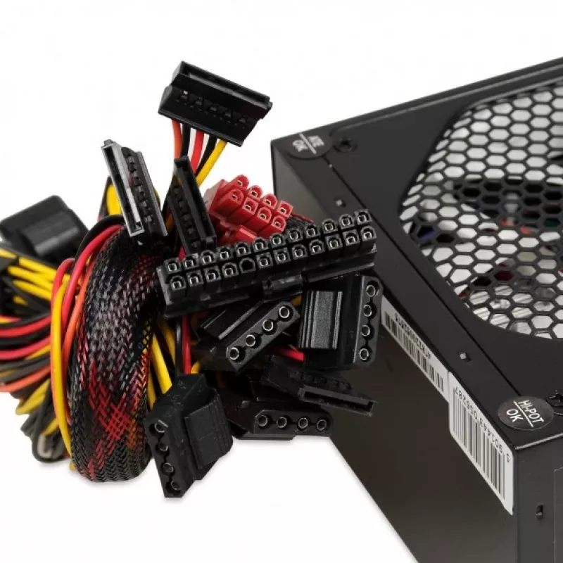 Zasilacz iBox Aurora 600 W 20+4 pin ATX, wentylator 140 mm, obudowa metalowa, czarny