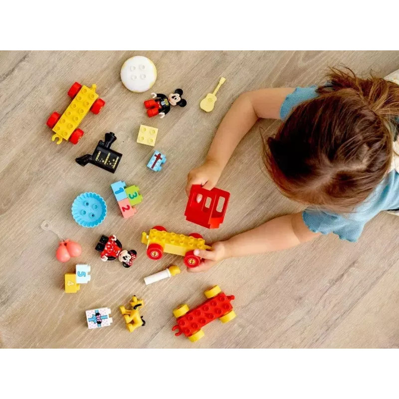 LEGO DUPLO zestaw 10941 Urodziny Myszki Miki i Minnie — figurki DUPLO, 22 elementy, dla dzieci od 2 lat