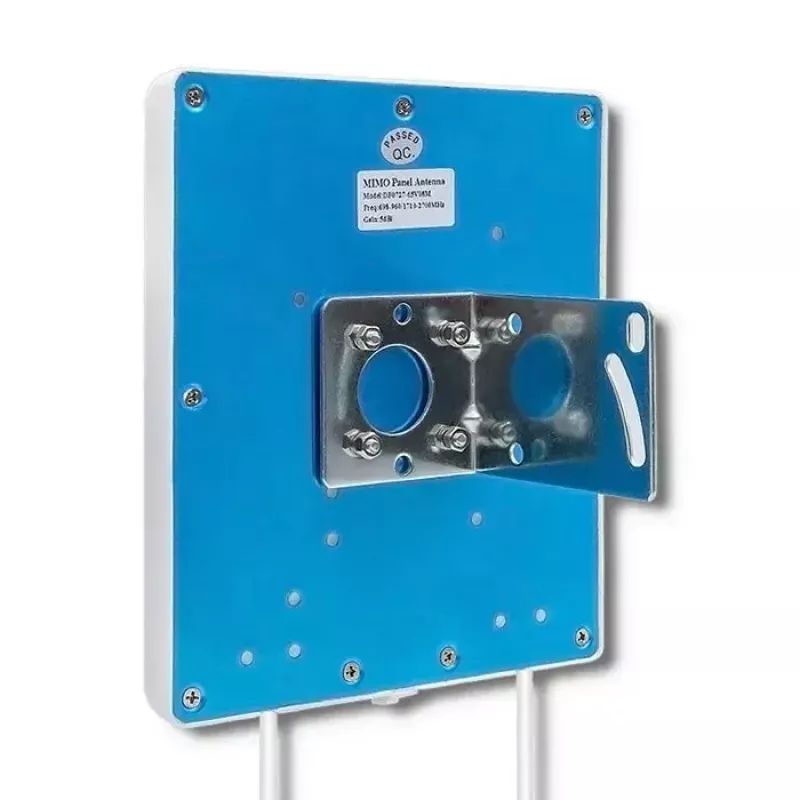 Zewnętrzna antena 4G LTE QOLTEC 57020 14 dBi — kierunkowa antena zewnętrzna do mobilnego internetu szerokopasmowego