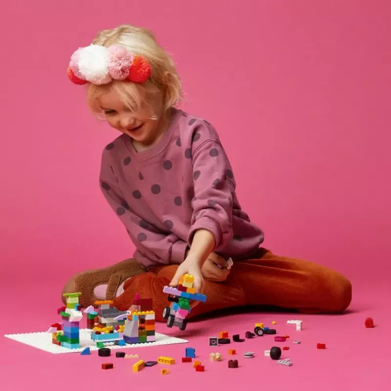 Płyta konstrukcyjna LEGO 11026 — płytka podstawowa 32x32 wypustki, biała