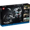 LEGO Technic motocykl BMW M1000RR 42130 ze szczegółowym silnikiem i działającym zawieszeniem