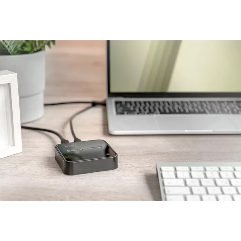 Stacja dokująca Digitus Dual M.2 NVMe SSD USB-C z funkcją klonowania offline