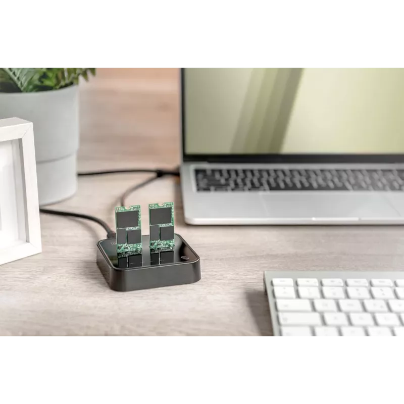 Stacja dokująca Digitus Dual M.2 NVMe SSD USB-C z funkcją klonowania offline