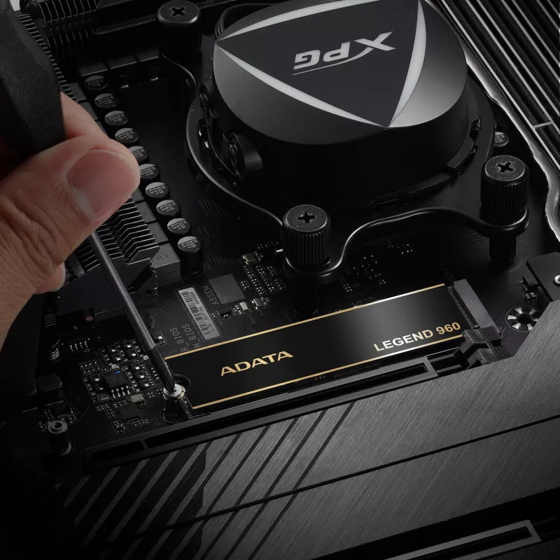 Dysk SSD M.2 1 TB ADATA LEGEND 960 PCIe 4.0 NVMe, 7400/6000 MB/s, 3D NAND, SMI SM2264, szyfrowanie sprzętowe, radiator