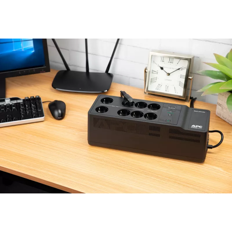 APC Back-UPS BE850G2-GR - Zasilanie awaryjne 8 gniazd, 850VA, 2 ładowarki USB, 1 port danych USB
