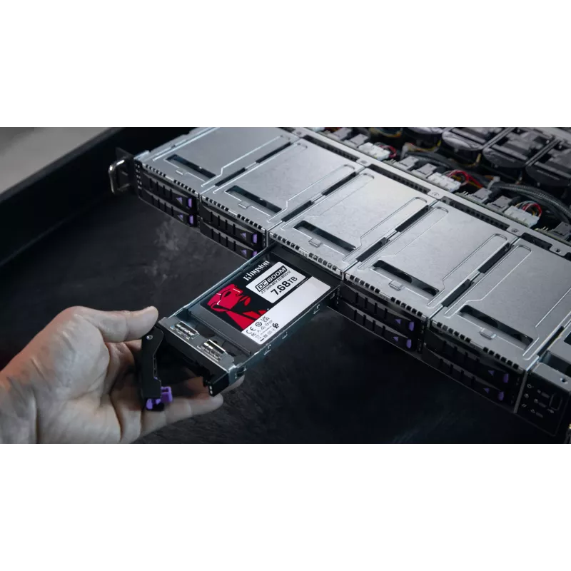 Dysk SSD Kingston Technology 7680G 7,68 TB 2,5 cala SATA SEDC600M/7680G