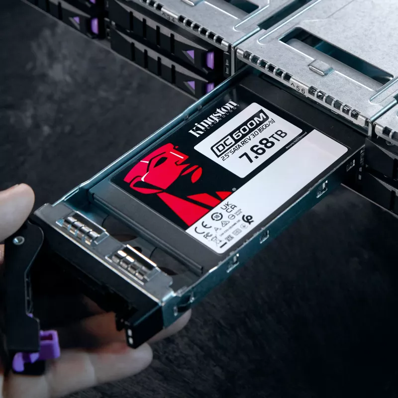 Dysk SSD Kingston Technology 7680G 7,68 TB 2,5 cala SATA SEDC600M/7680G
