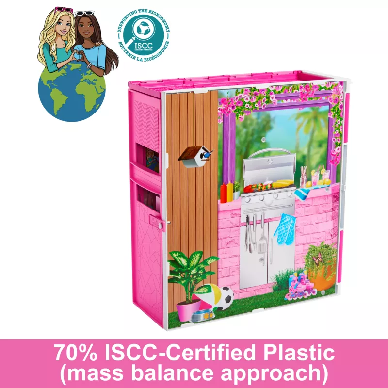 Barbie Getaway Domek dla lalek z lalką, 4 strefy zabawy i 11 akcesoriów dekoracyjnych