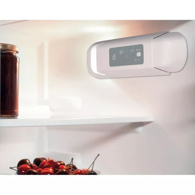 Whirlpool WBUF011 lodówko-zamrażarka Undercounter 126 L