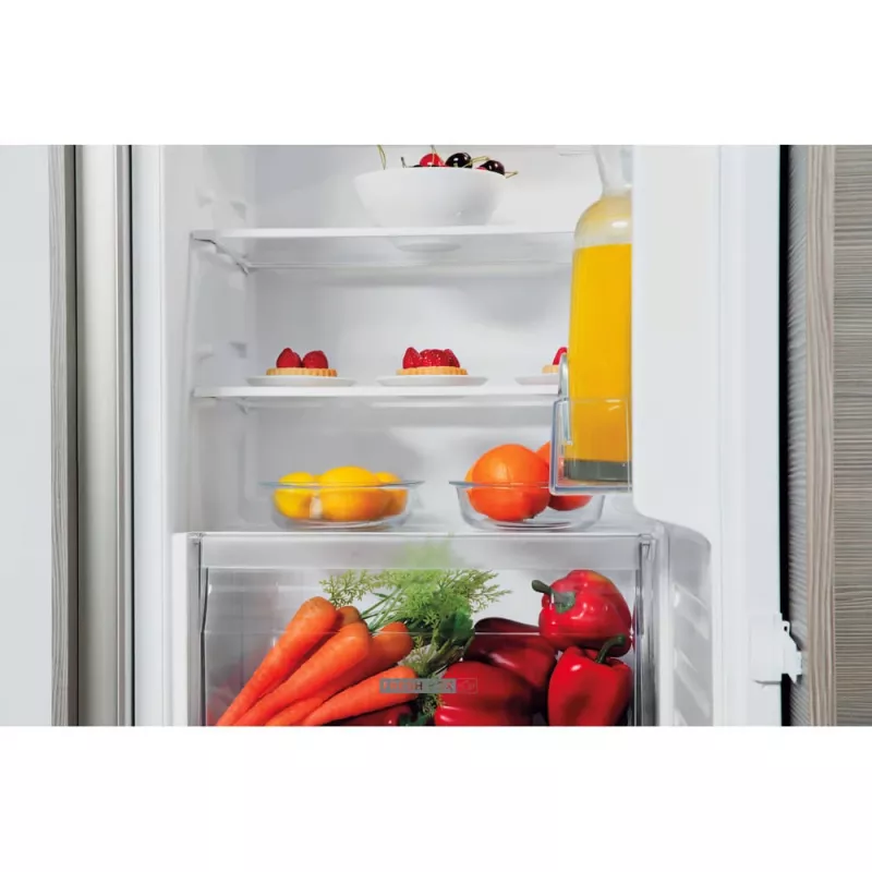 Whirlpool ARG 7342 lodówka do zabudowy 189 L Biały