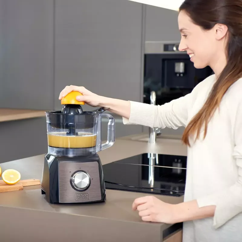 Robot kuchenny Czarny & Decker BXFPA1200E — 1200 W, misa 1,5 l, 2 prędkości, funkcja pulsacyjna, obudowa ze stali nierdzewnej