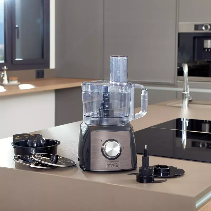 Robot kuchenny Czarny & Decker BXFPA1200E — 1200 W, misa 1,5 l, 2 prędkości, funkcja pulsacyjna, obudowa ze stali nierdzewnej
