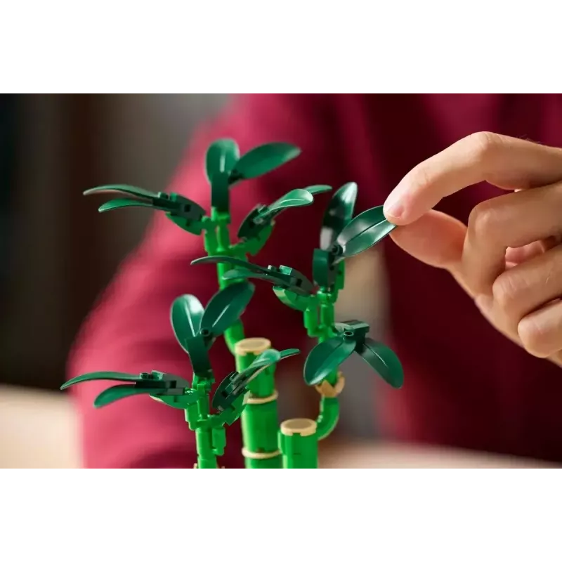 Dekoracyjny model rośliny LEGO Icons — LEGO 10344 Lucky Bamboo Botanical Collection, 325 elementów, wysokość 290 mm