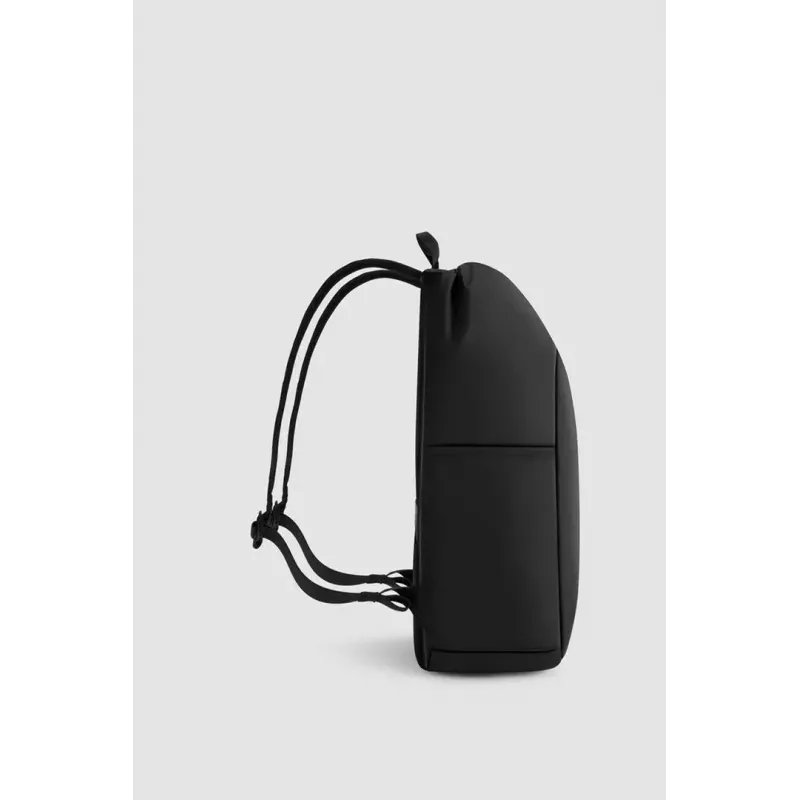 Plecak XDDESIGN P706.2801 Urban wodoodporny 20 l, komora na laptopa 15,6 inch, czarny