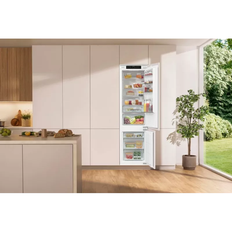 Gorenje Kombinowana lodówko-zamrażarka NRKI519E41 BK070, 284 L, SN-N, 6 kg/24h, E, komora Fresh Zone, Biała