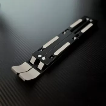 Podstawka pod laptopa SAVIO PB-05 z regulowaną wysokością przenośna — SAVIO PB-05