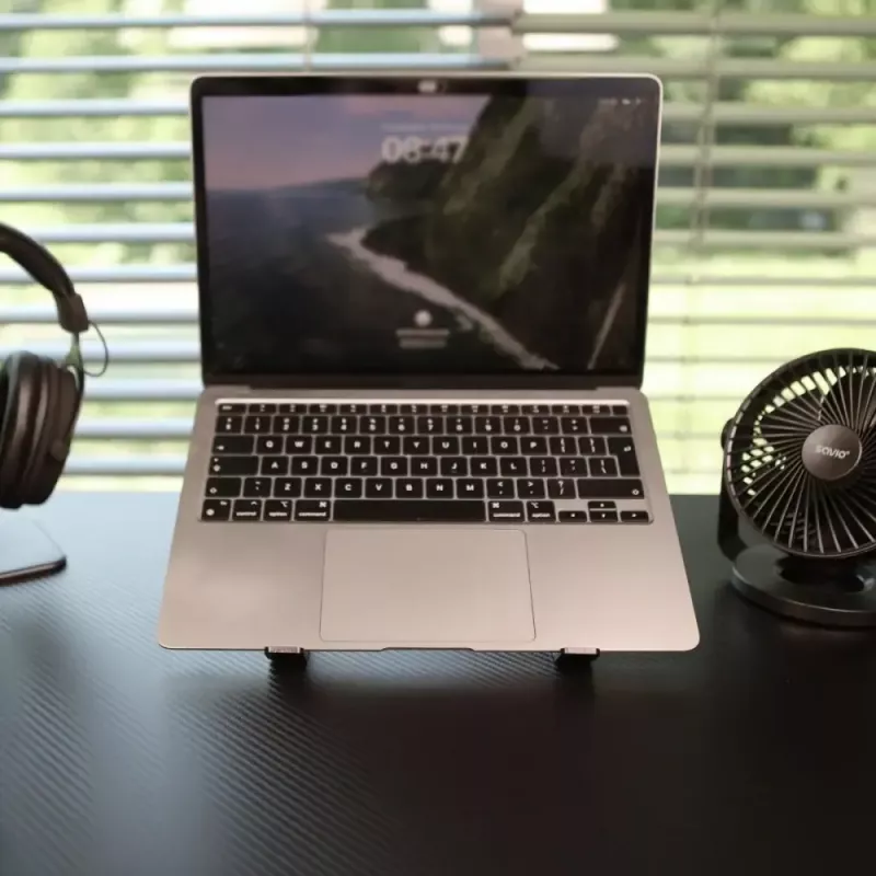 Podstawka pod laptopa SAVIO PB-05 z regulowaną wysokością przenośna — SAVIO PB-05