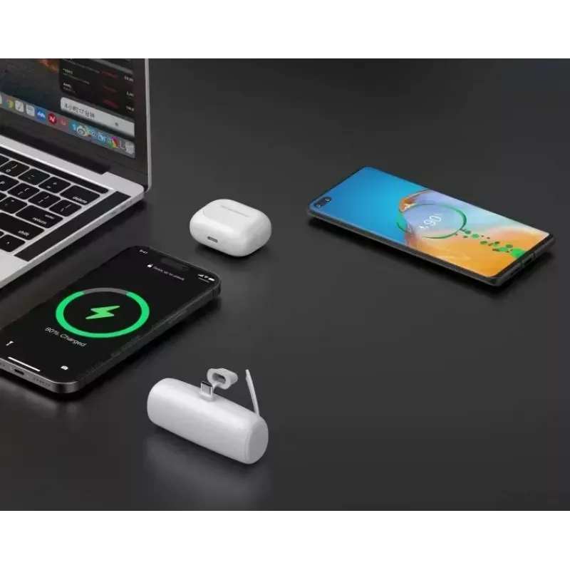 Przenośny Powerbank P5 PLUG-IN 5000mAh