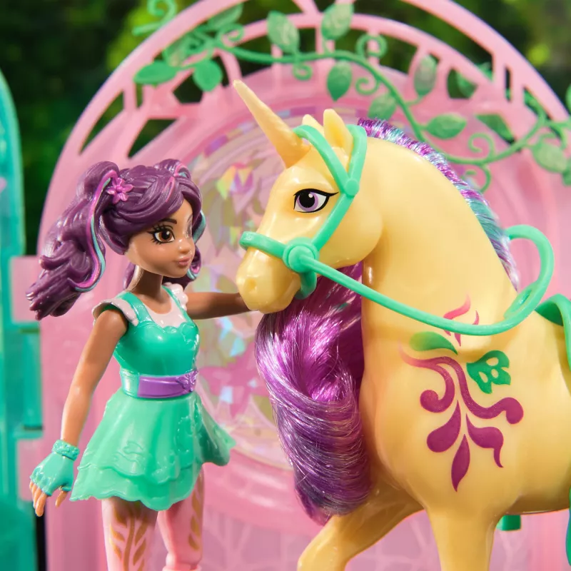 Unicorn Academy, Zestaw z lalką Ava i koniem Leaf zmieniającym kolor, pomysł na prezent wielkanocny, zawiera 15 akcesoriów, lalki i zabawki z jednorożcami dla dziewczynek od 4 lat
