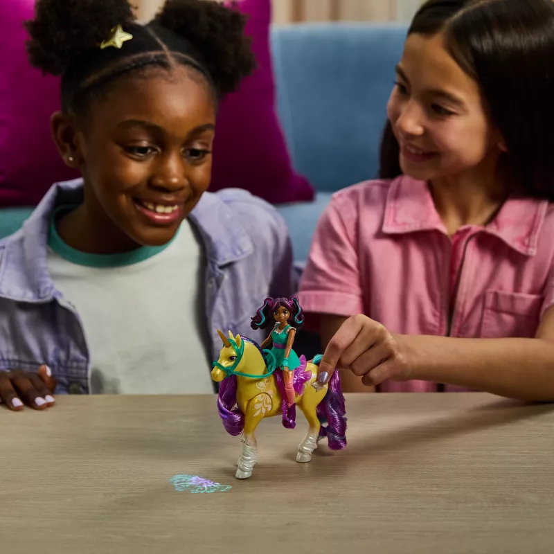Unicorn Academy, Ava i Liść Magii Roślin ze Świetlistym Efektem, 2 Akcesoria Jeździeckie, Lalki i Zabawki z Jednorożcami dla Dziewczynek od 4 lat