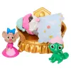 Zestaw Disney Princess Pet Palace z 7 strefami zabawy, 3 zwierzęcymi przyjaciółmi i ponad 20 meblami i akcesoriami