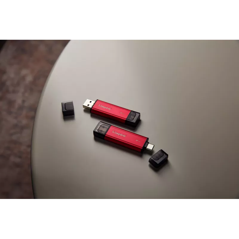 Zewnętrzny dysk SSD Kingston 2 TB ze złączem Dual USB-A/USB-C, USB 3.2 Gen 2, odczyt 1050 MB/s, zapis 950 MB/s, czarno-czerwony